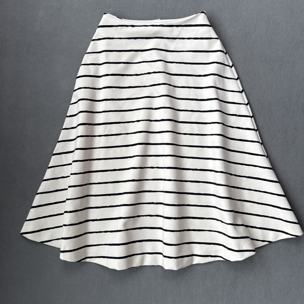 Elizabeth and James Skirt Womens 00 White Black Striped Midi A Line Preppy